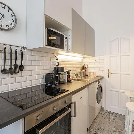 Apartment Gem In The Center *